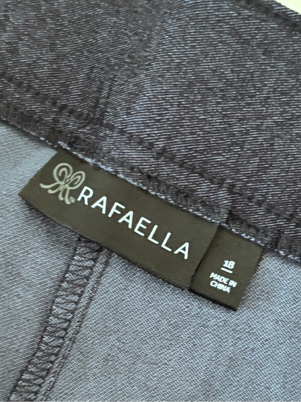 Rafaella Navy High-Rise Tailored Shorts - Picture 7 of 13